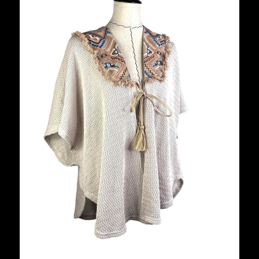 Anthropologie Flying Tomato Womens Sz M BOHO Cape Open Front Poncho Southwest